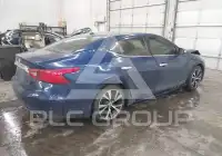2017 Nissan MAXIMA photo