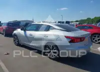 2017 Nissan MAXIMA photo