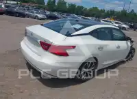 2017 Nissan MAXIMA photo