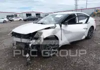 2017 Nissan MAXIMA photo