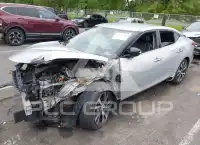 2017 Nissan MAXIMA photo
