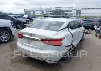 2017 Nissan MAXIMA photo