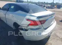 2017 Nissan MAXIMA photo