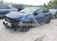 2017 Nissan MAXIMA photo