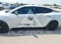 2017 Nissan MAXIMA фото