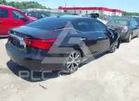2017 Nissan MAXIMA photo