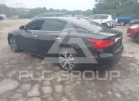 2017 Nissan MAXIMA photo