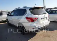 2017 Nissan PATHFINDER photo