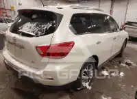 2017 Nissan PATHFINDER photo