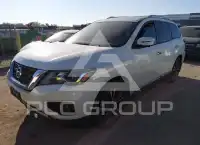 2017 Nissan PATHFINDER photo