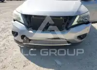 2017 Nissan PATHFINDER photo