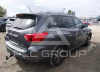 2017 Nissan PATHFINDER photo