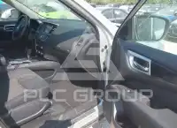 2017 Nissan PATHFINDER photo