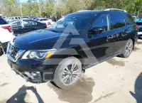 2017 Nissan PATHFINDER photo