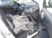 2017 Nissan PATHFINDER photo