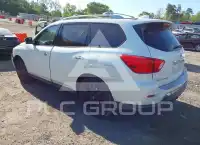2017 Nissan PATHFINDER photo