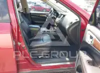 2017 Nissan PATHFINDER photo