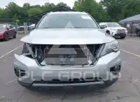 2017 Nissan PATHFINDER photo