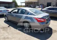 2017 Nissan ALTIMA фото
