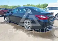 2017 Nissan ALTIMA фото