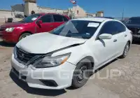 2017 Nissan ALTIMA photo