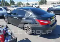 2017 Nissan ALTIMA фото