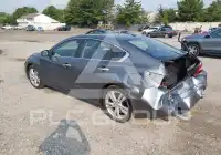 2017 Nissan ALTIMA фото