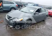 2017 Nissan ALTIMA photo