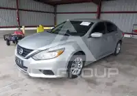 2017 Nissan ALTIMA photo