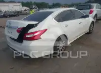 2017 Nissan ALTIMA фото