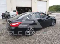 2017 Nissan ALTIMA photo