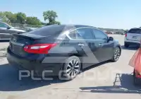 2017 Nissan ALTIMA photo