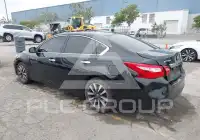 2017 Nissan ALTIMA фото