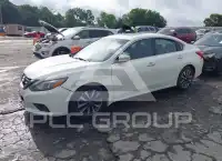 2017 Nissan ALTIMA фото