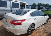 2017 Nissan ALTIMA photo