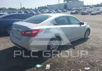 2017 Nissan ALTIMA фото