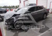 2017 Nissan ALTIMA фото