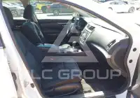 2017 Nissan ALTIMA photo