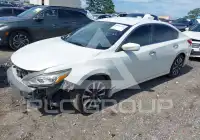 2017 Nissan ALTIMA фото