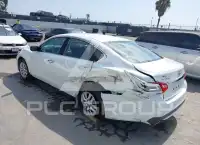 2017 Nissan ALTIMA photo