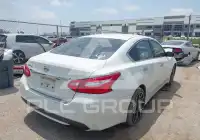 2017 Nissan ALTIMA фото