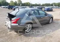 2017 Nissan ALTIMA фото