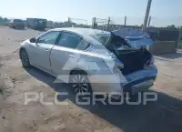 2017 Nissan ALTIMA photo