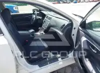 2017 Nissan ALTIMA фото