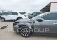 2017 Nissan ALTIMA фото