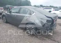 2017 Nissan ALTIMA фото