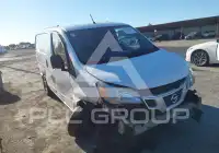 2017 Nissan NV 200 фото