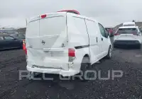 2017 Nissan NV 200 photo