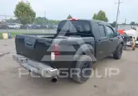 2017 Nissan FRONTIER фото