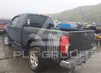 2017 Nissan FRONTIER photo